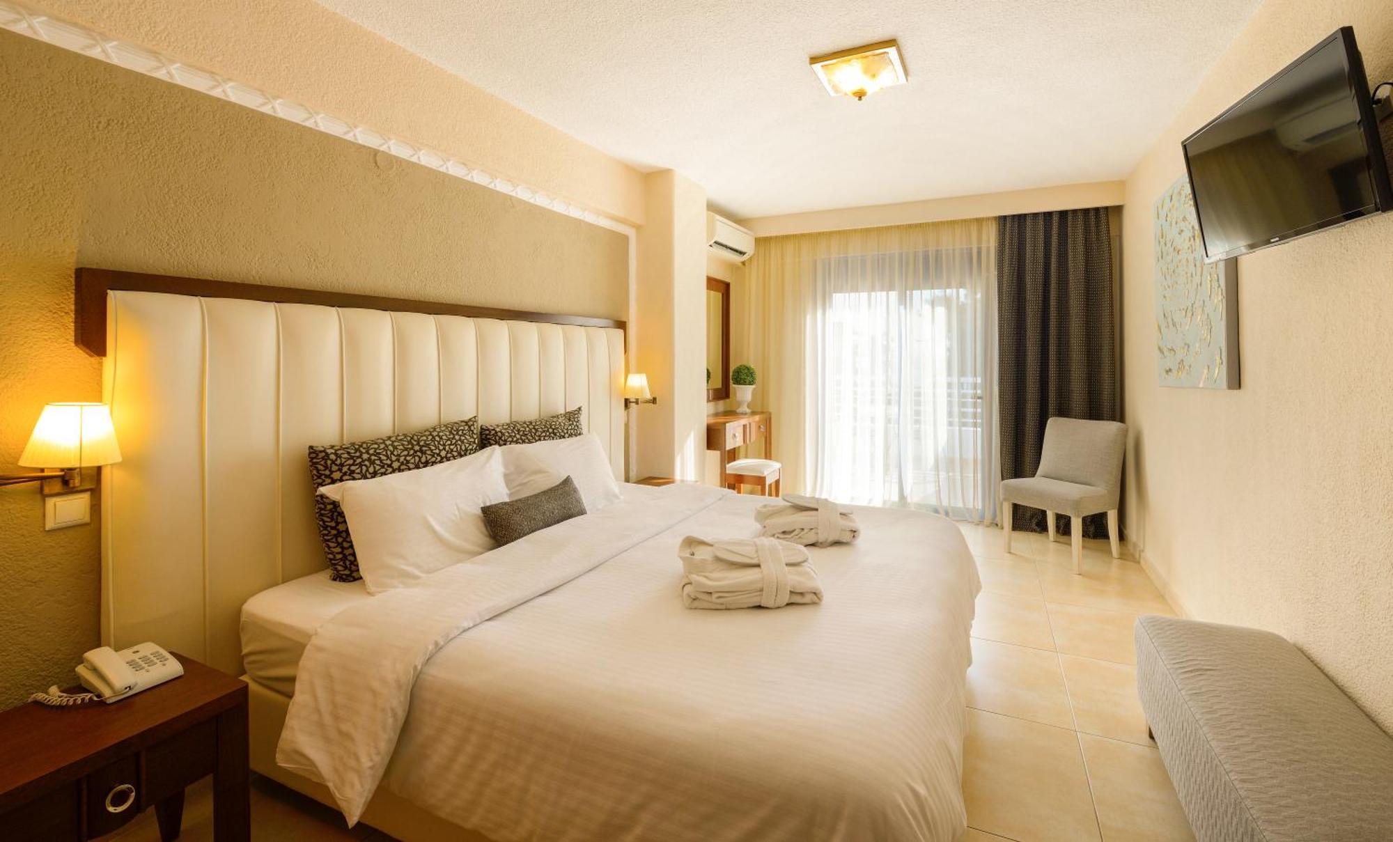 Secret Paradise Hotel & Spa (Adults Only) Chalkidiki Ngoại thất bức ảnh